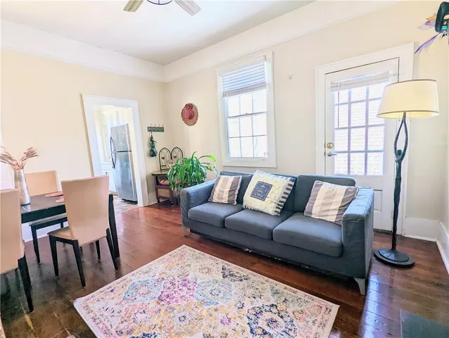$1,800 | 1323 Esplanade Avenue, Unit D, New Orleans, LA 70116