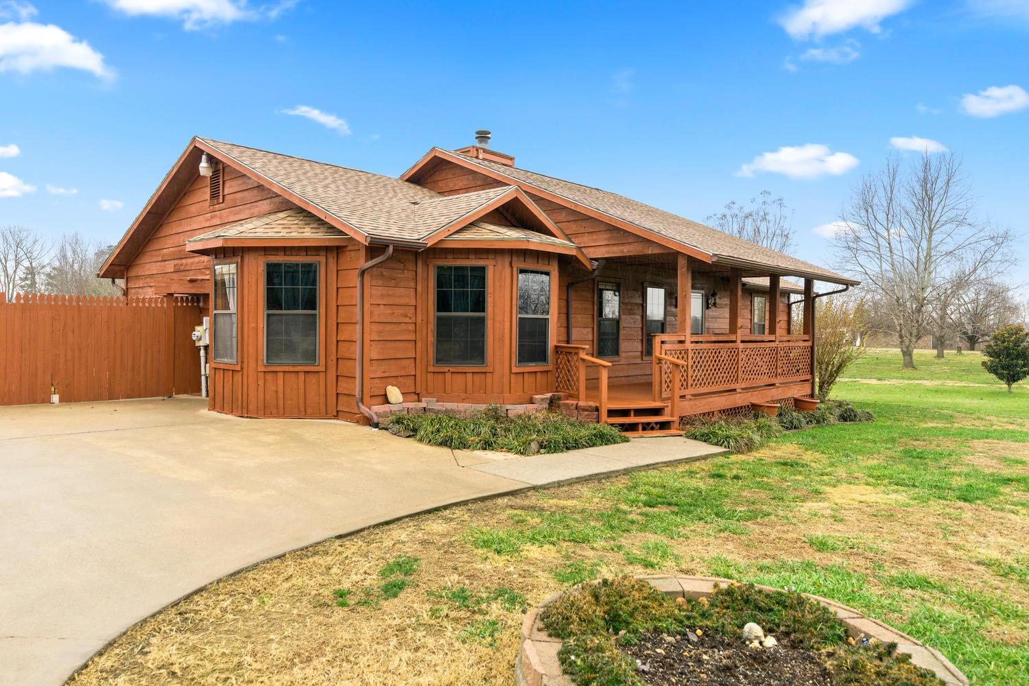 2450 Toler Road Woodlawn, TN 37191 - Photo 3 of 28 Gallery Image 3