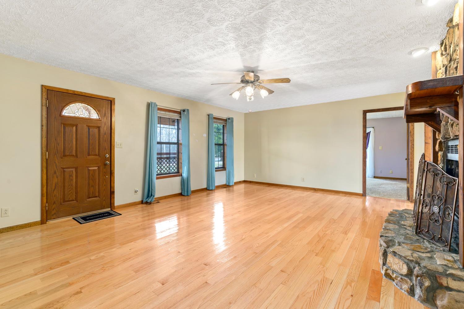 2450 Toler Road Woodlawn, TN 37191 - Photo 7 of 28 Gallery Image 7