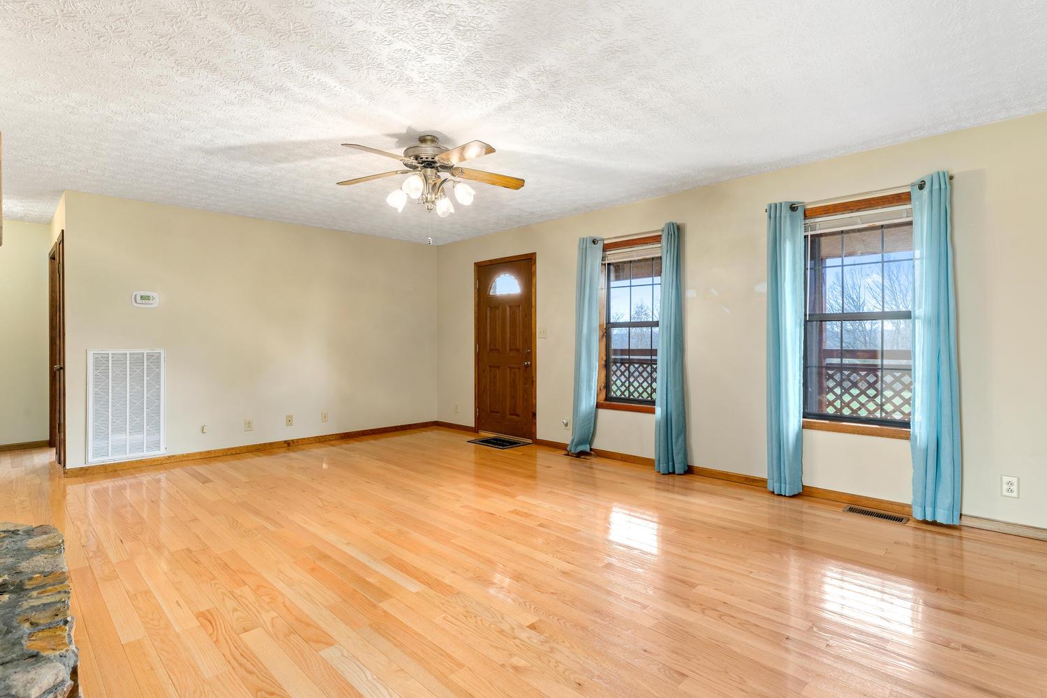 2450 Toler Road Woodlawn, TN 37191 - Photo 8 of 28 Gallery Image 8