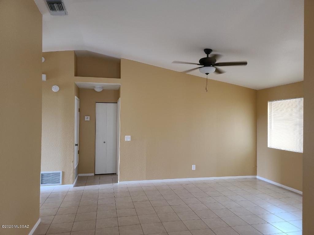 2700 Sunset Road Tucson, AZ 85741 - Photo 3 of 16