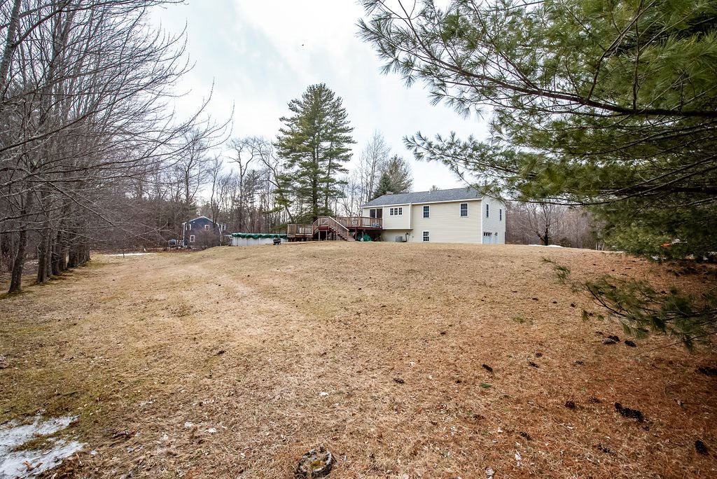 3 Perth Drive Stratham, NH 03885 - Photo 6 of 40 Gallery Image 6