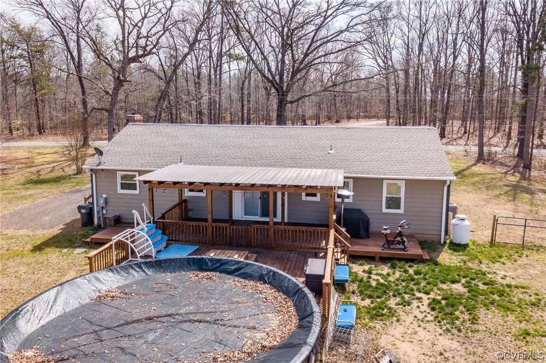 7379 Venable Road Kents Store, VA 23084 - Photo 19 of 28 a view of a house with backyard