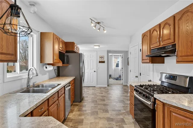 $1,850 | 47 15th Avenue, North Tonawanda, NY 14120