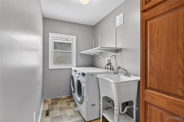 $1,850 | 47 15th Avenue, North Tonawanda, NY 14120