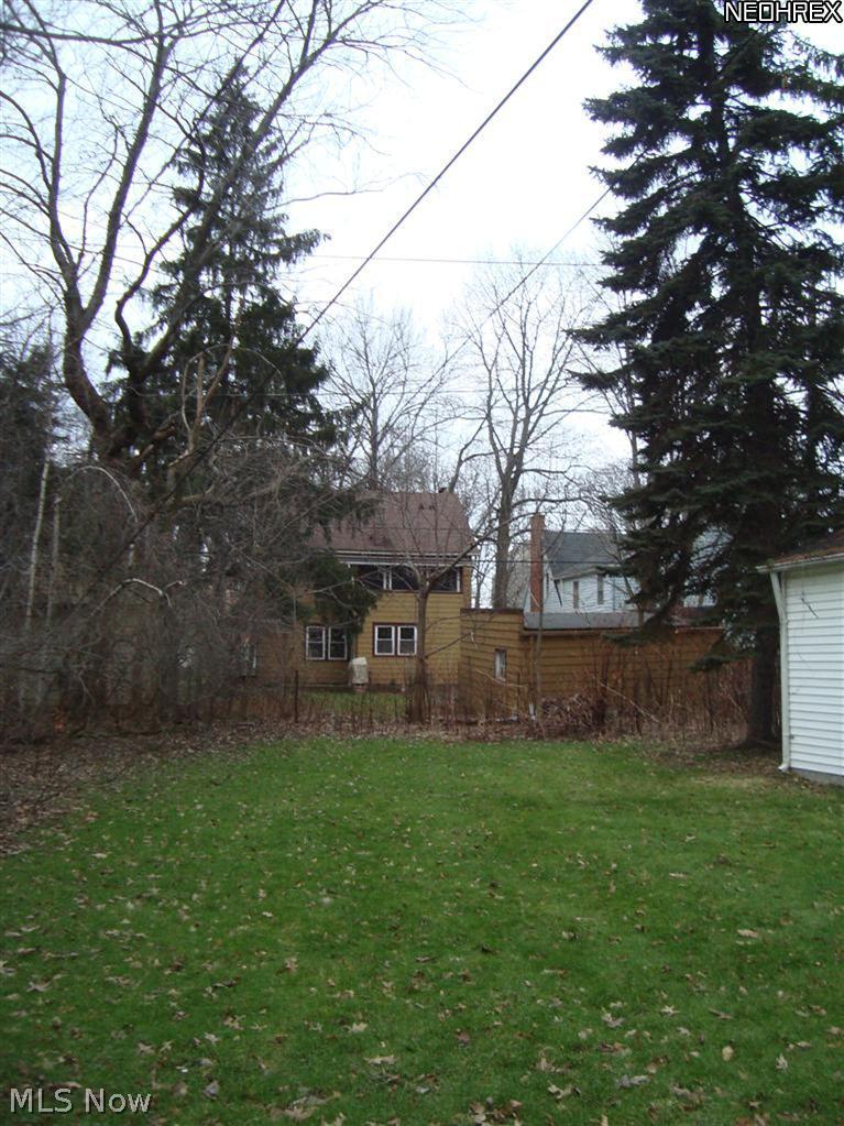 1642 Maple Road Cleveland Heights, OH 44121 - Photo 20 of 21 Deep backyard.