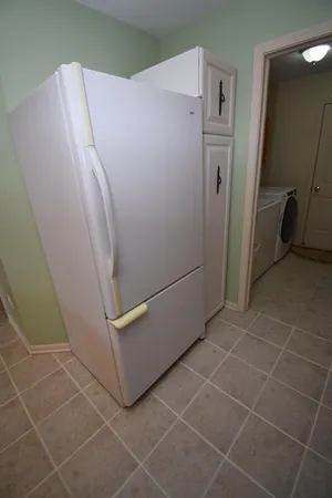 $239,900 | 25430 Bohn Court, Flat Rock, MI 48134