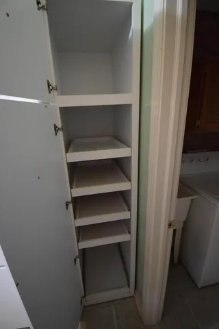 $239,900 | 25430 Bohn Court, Flat Rock, MI 48134