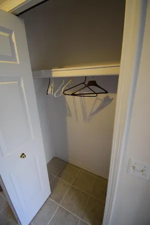 $239,900 | 25430 Bohn Court, Flat Rock, MI 48134