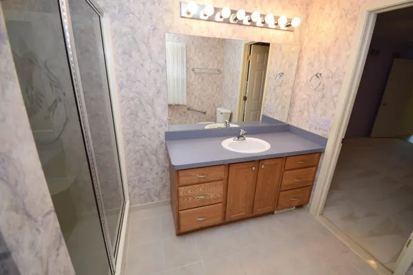 $239,900 | 25430 Bohn Court, Flat Rock, MI 48134