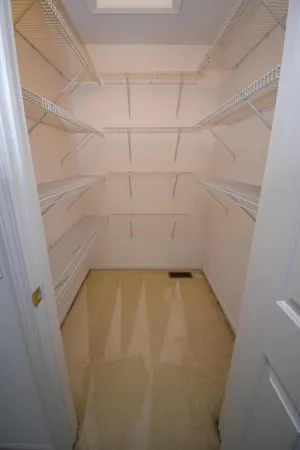 $239,900 | 25430 Bohn Court, Flat Rock, MI 48134