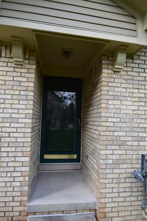 $239,900 | 25430 Bohn Court, Flat Rock, MI 48134