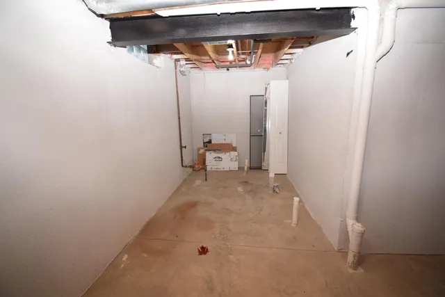 $239,900 | 25430 Bohn Court, Flat Rock, MI 48134