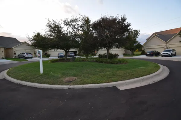 $239,900 | 25430 Bohn Court, Flat Rock, MI 48134