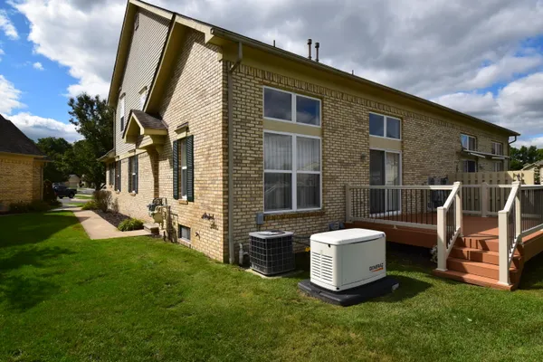 $239,900 | 25430 Bohn Court, Flat Rock, MI 48134