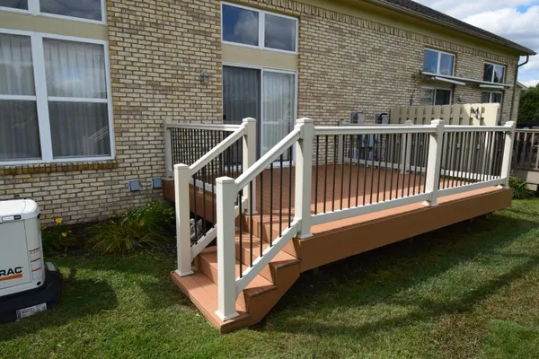 $239,900 | 25430 Bohn Court, Flat Rock, MI 48134