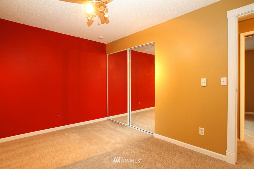 21817 4th Place West Bothell, WA 98021 - Photo 12 of 25