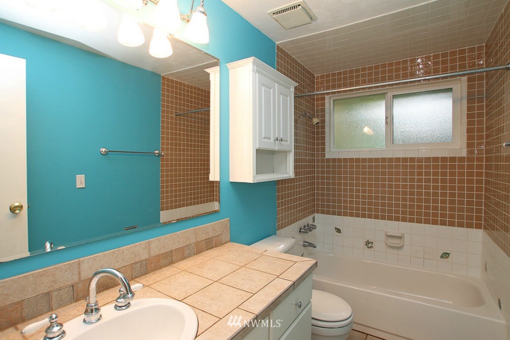 21817 4th Place West Bothell, WA 98021 - Photo 13 of 25
