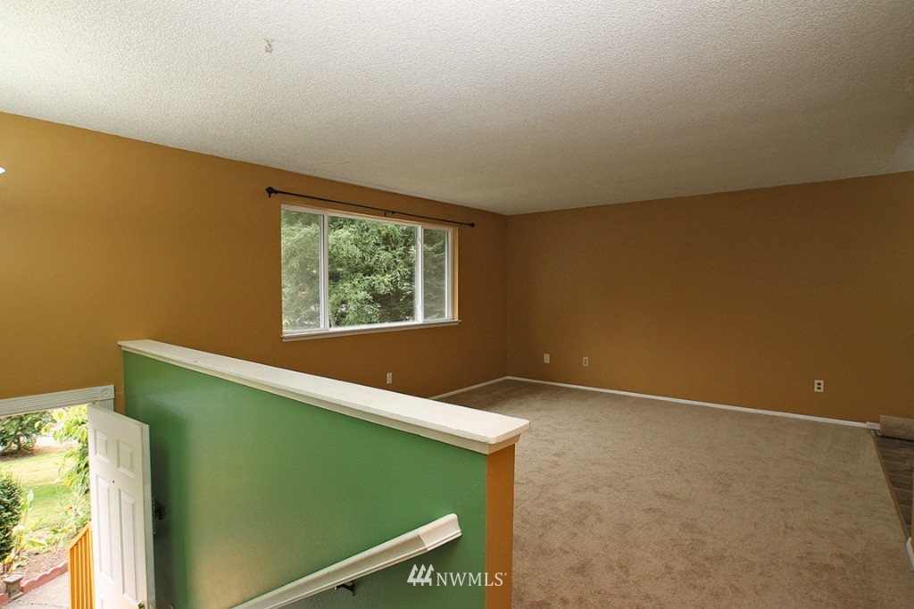 21817 4th Place West Bothell, WA 98021 - Photo 14 of 25