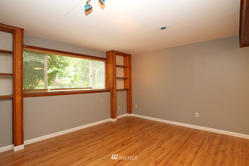 21817 4th Place West Bothell, WA 98021 - Photo 16 of 25