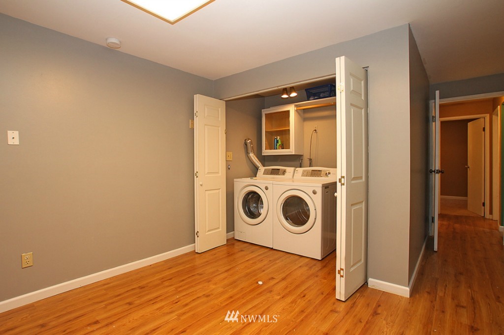 21817 4th Place West Bothell, WA 98021 - Photo 17 of 25
