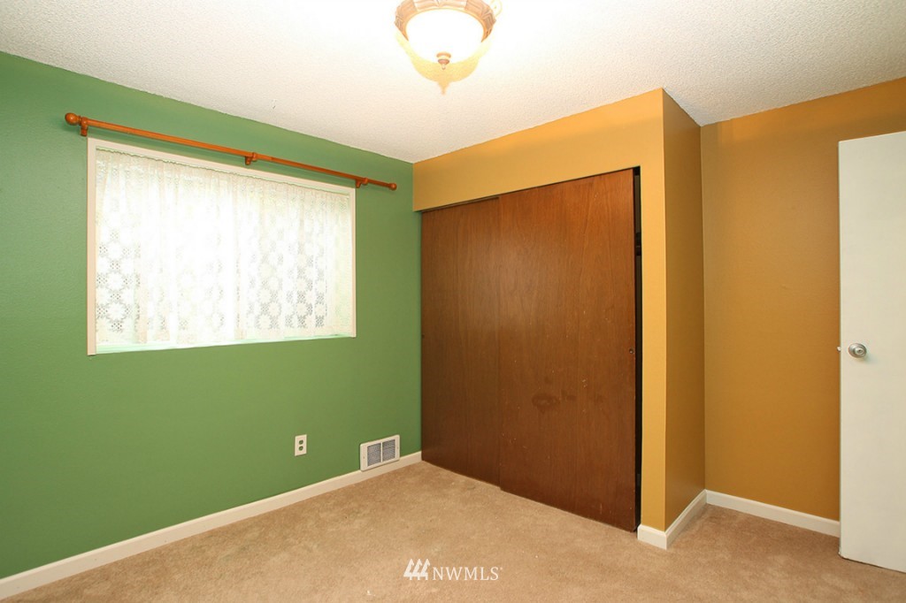 21817 4th Place West Bothell, WA 98021 - Photo 21 of 25