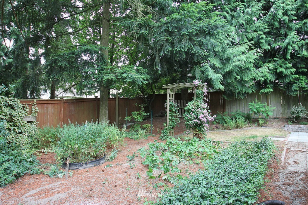21817 4th Place West Bothell, WA 98021 - Photo 23 of 25