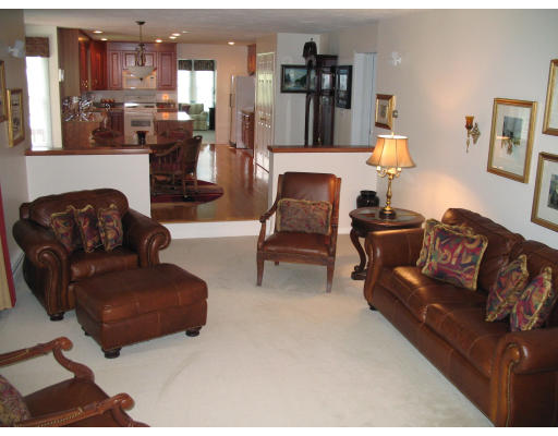 23 Russet Hill Road Franklin, MA 02038 - Photo 11 of 22 Gallery Image 11