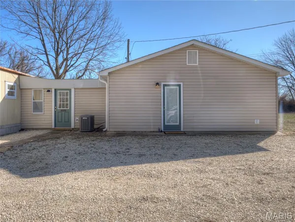 $150,000 | 26147 North Carol Street, Warrenton, MO 63383