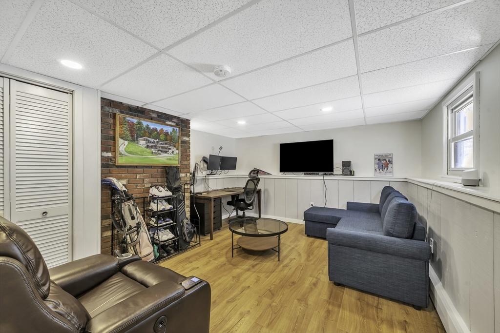 123 Old Farm Road Westfield, MA 01085 - Photo 32 of 39 Gallery Image 32