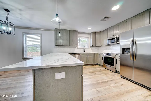 $1,875 | 1305 Calhoun Avenue, Panama City, FL 32401