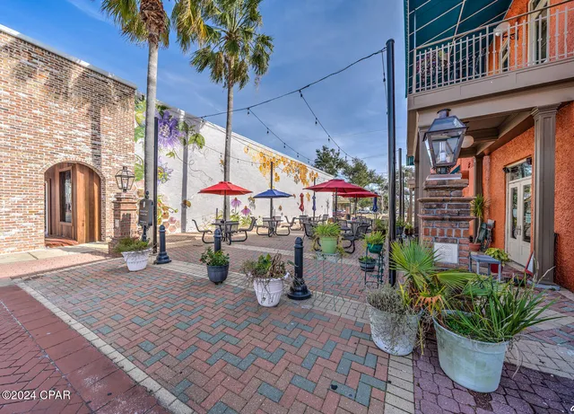 $1,875 | 1305 Calhoun Avenue, Panama City, FL 32401