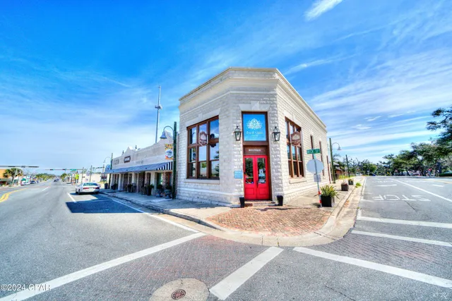 $1,875 | 1305 Calhoun Avenue, Panama City, FL 32401
