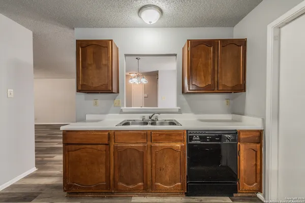 $1,495 | 5011 Thomas Paine Drive, Kirby, TX 78219