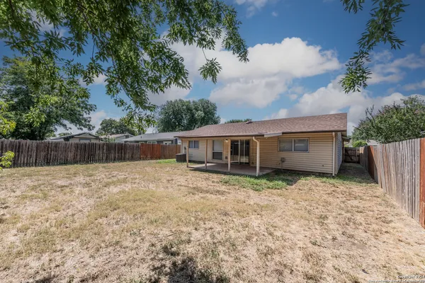 $1,495 | 5011 Thomas Paine Drive, Kirby, TX 78219