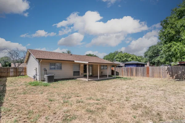$1,495 | 5011 Thomas Paine Drive, Kirby, TX 78219