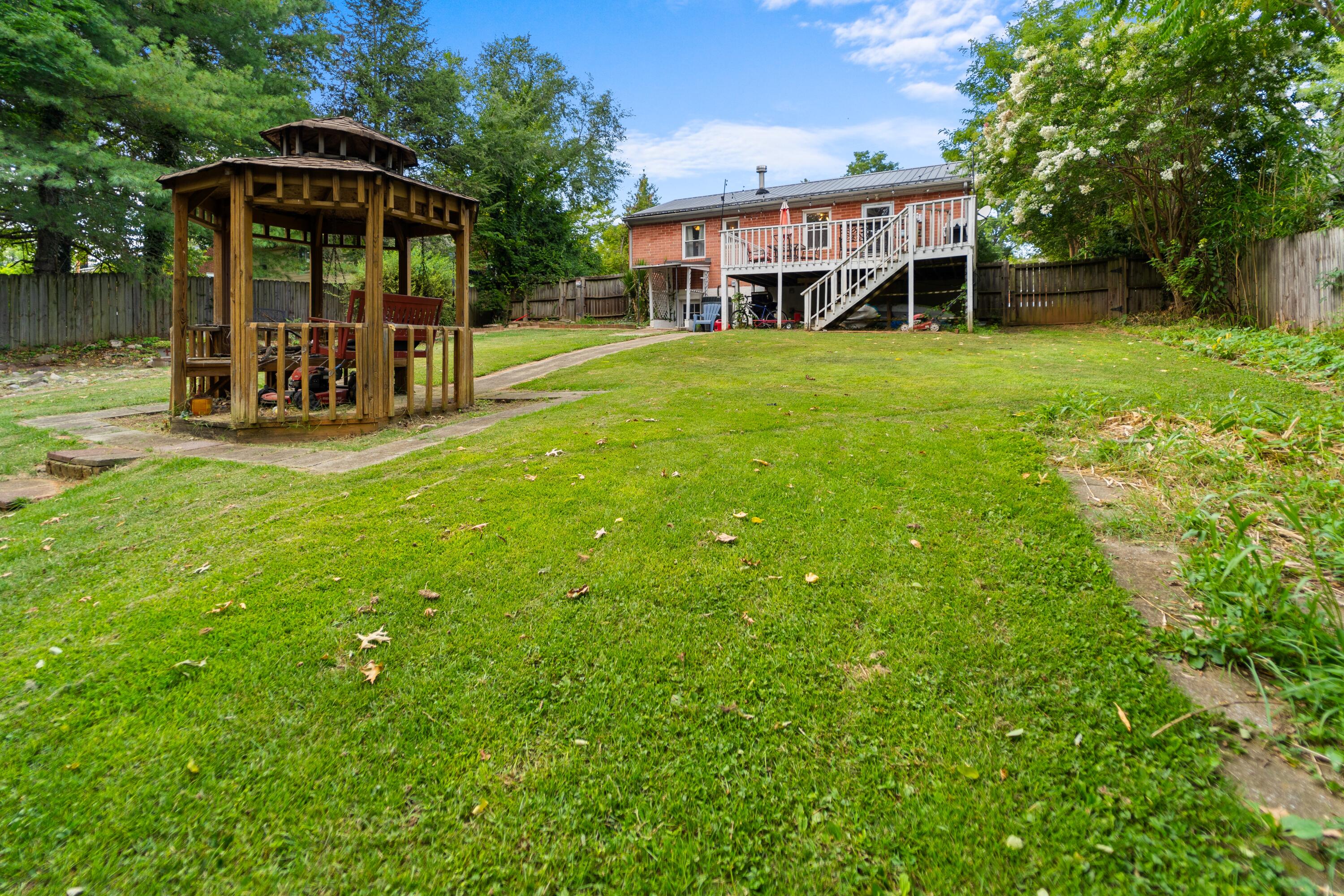 542 Hawthorn Road Salem, VA 24153 - Photo 27 of 28 _DSC1601