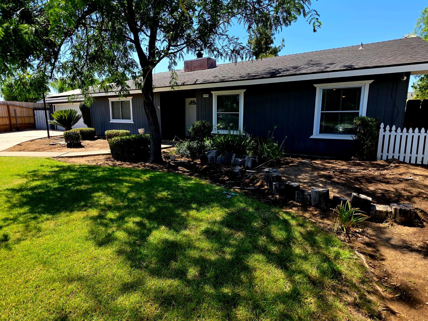 2214 Holt Avenue Sanger, CA 93657 - Photo 1 of 54