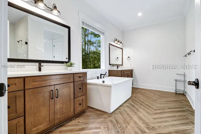 $950,000 | 735 Firethorn Lane, Hardeeville, SC 29927