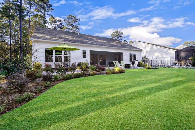 $950,000 | 735 Firethorn Lane, Hardeeville, SC 29927