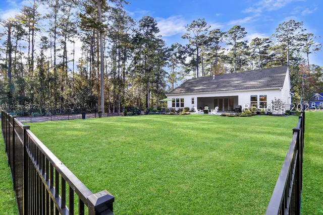 $950,000 | 735 Firethorn Lane, Hardeeville, SC 29927