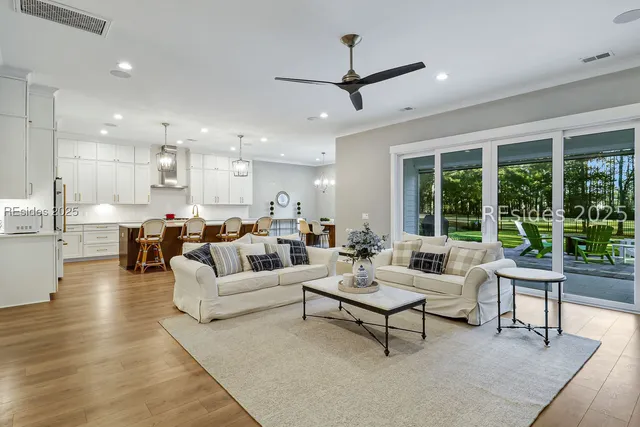 $950,000 | 735 Firethorn Lane, Hardeeville, SC 29927