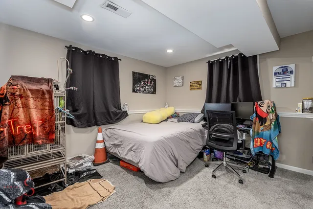 $369,900 | 4 Maplewood Lane, Ottawa, IL 61350