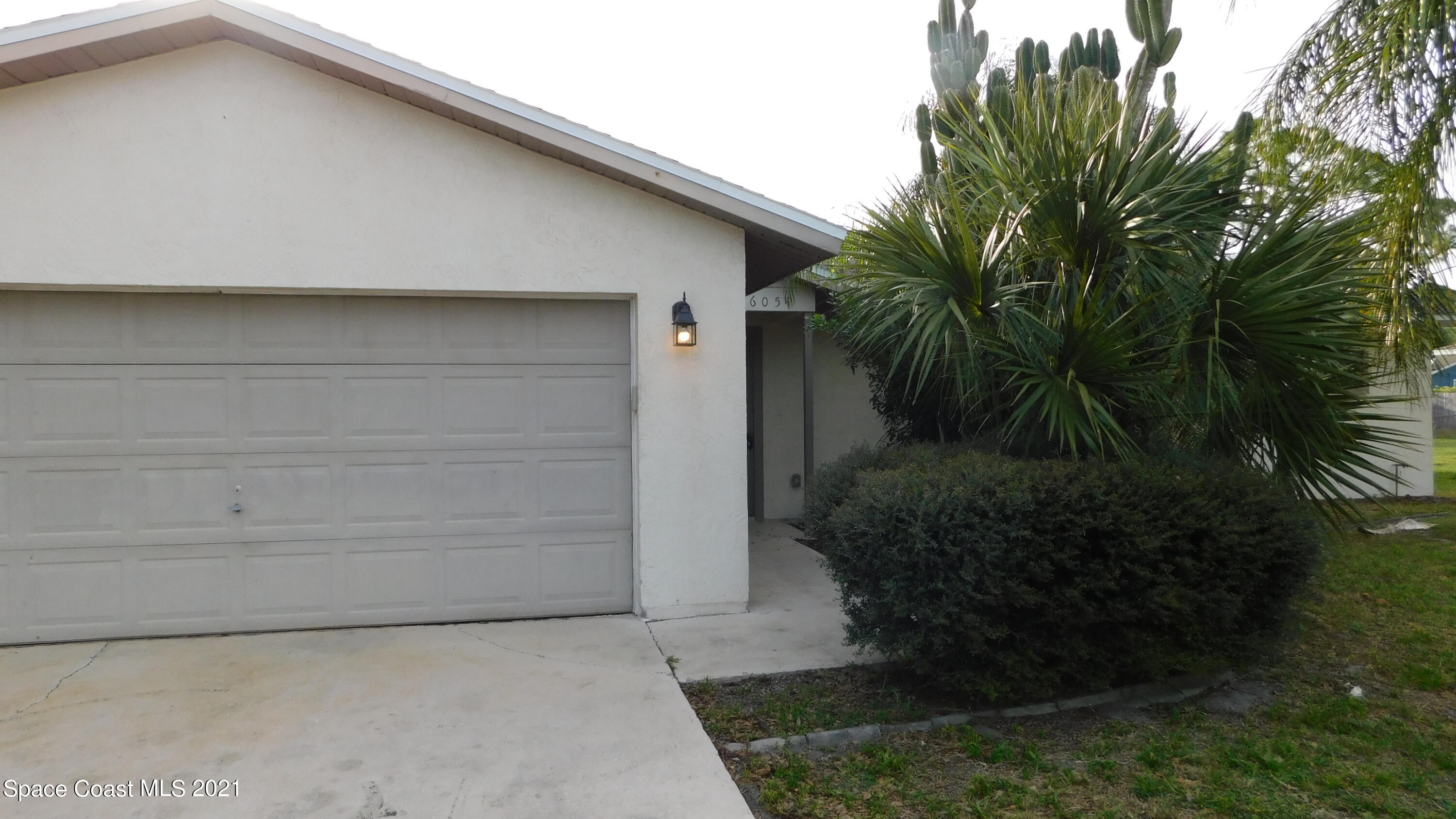 6054 Cardiff Avenue Cocoa, FL 32927 - Photo 2 of 20 Cardiff Entrance