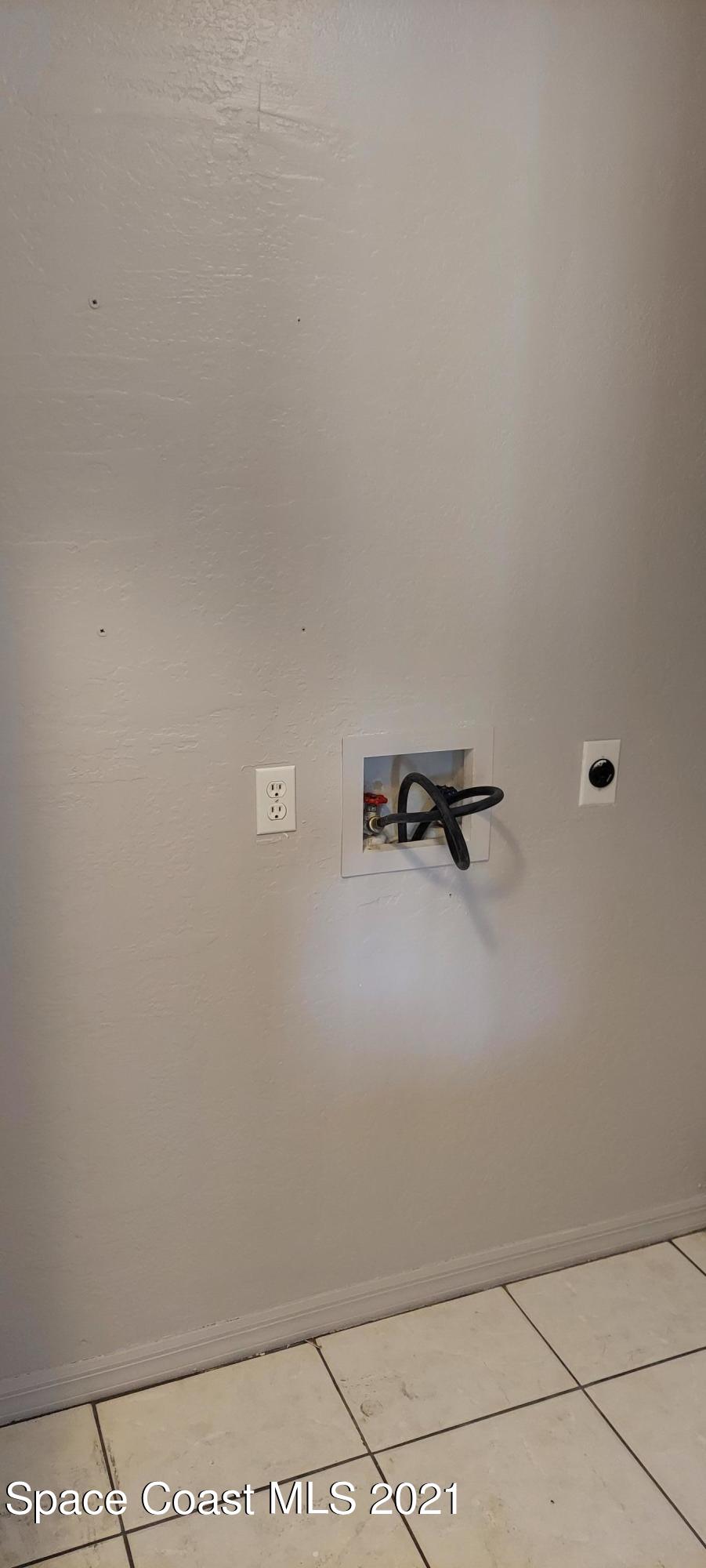 6054 Cardiff Avenue Cocoa, FL 32927 - Photo 11 of 20 Cardiff Laundryroom 1