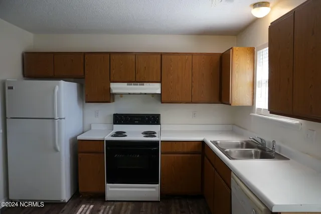 $1,000 | 2705 Brookfield Drive, Midway Park, NC 28544