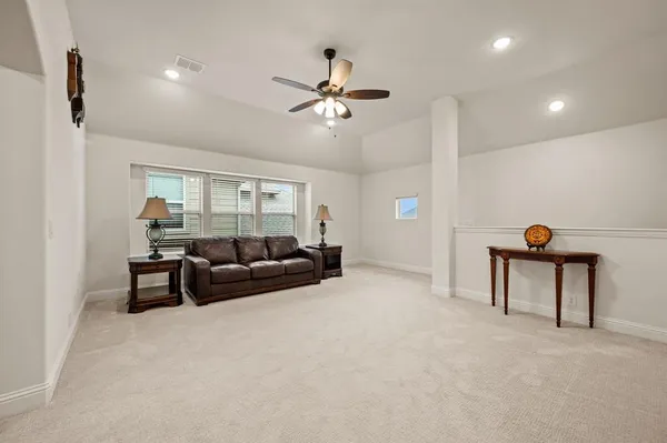 $598,895 | 3212 Silver Chase Lane, Fort Worth, TX 76244