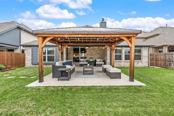 $598,895 | 3212 Silver Chase Lane, Fort Worth, TX 76244