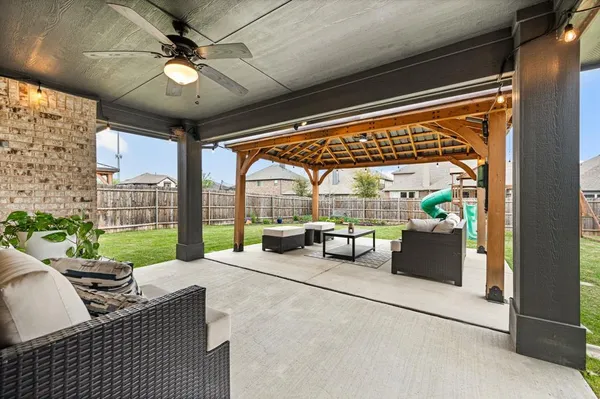 $598,895 | 3212 Silver Chase Lane, Fort Worth, TX 76244