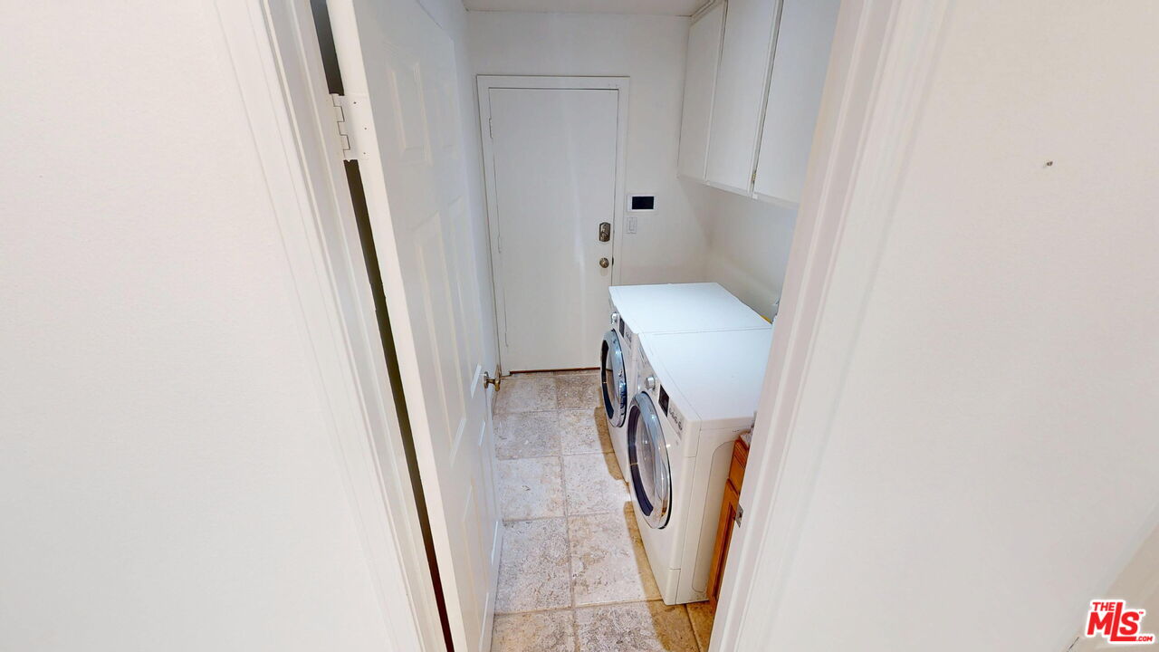 19219 Dunure Place Porter Ranch, CA 91326 - Photo 10 of 30 a view of entryway with hallway